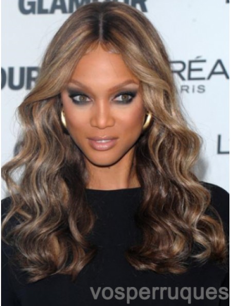 Brun bouclé sans frange 100% attaché à la main 18  inchAmazing Tyra Banks perruques