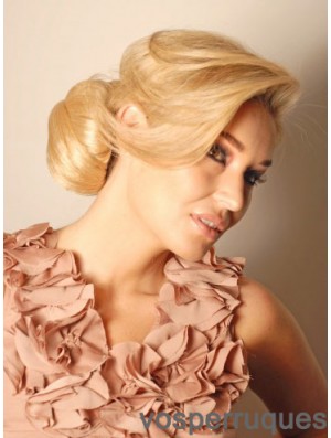 Morceau de cheveux blonds chignon